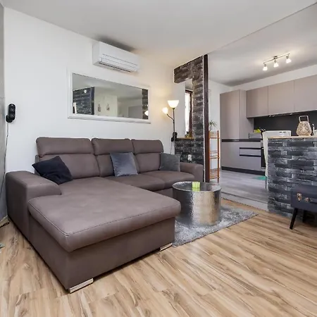 Apartment Fuer 4 Personen Ca 60 Qm In Rovinj, Istrien Istrische Riviera